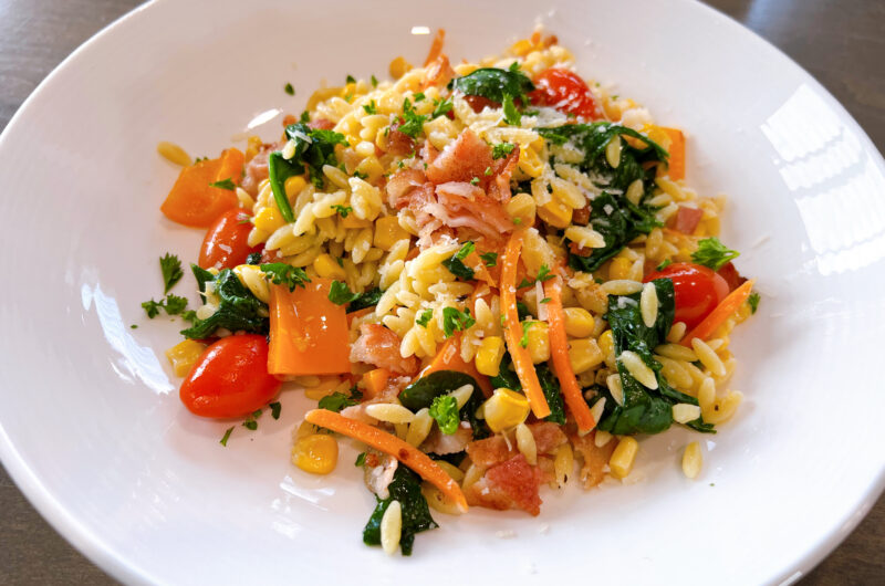 Spinach Garlic Parmesan Orzo with Crispy Bacon