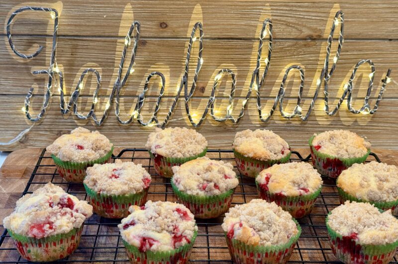 Cranberry Orange Muffins With Streusel Topping